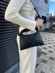 Aiselle bag- black